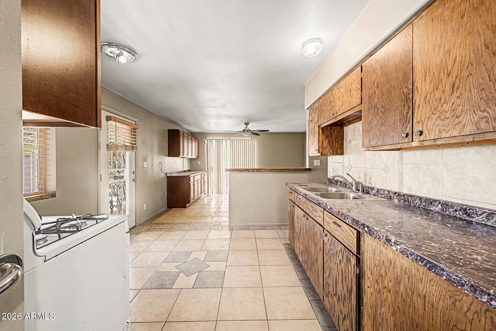 1516 W Shangri La Road, Phoenix, AZ 85029 — photo 13 of 31