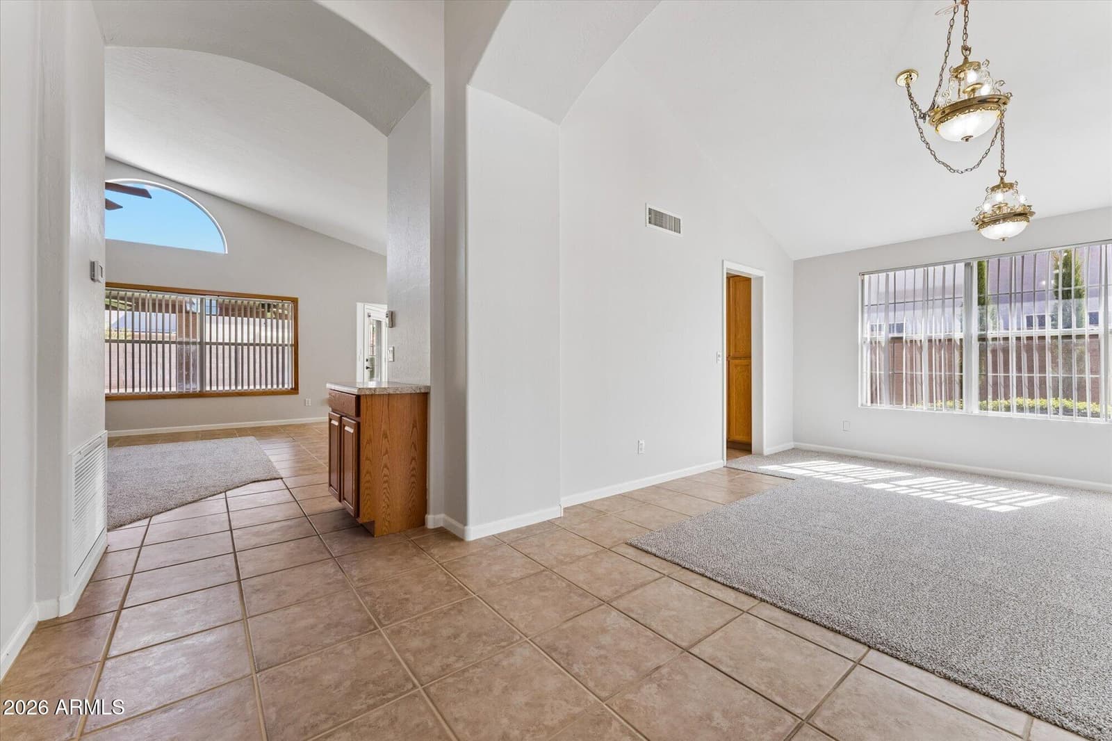 652 W Mendoza Avenue, Mesa, AZ 85210 — photo 7 of 30