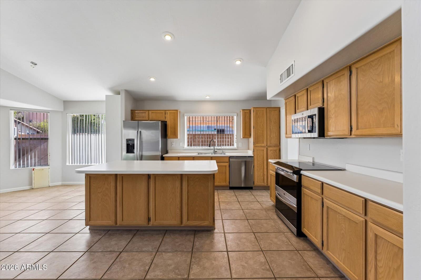 652 W Mendoza Avenue, Mesa, AZ 85210 — photo 13 of 30