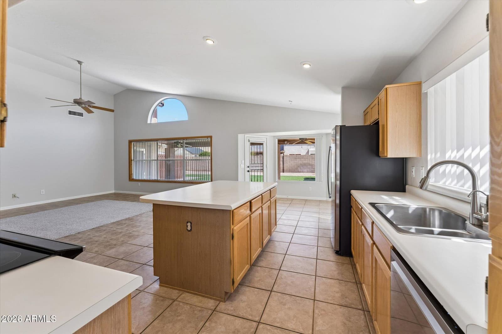 652 W Mendoza Avenue, Mesa, AZ 85210 — photo 11 of 30