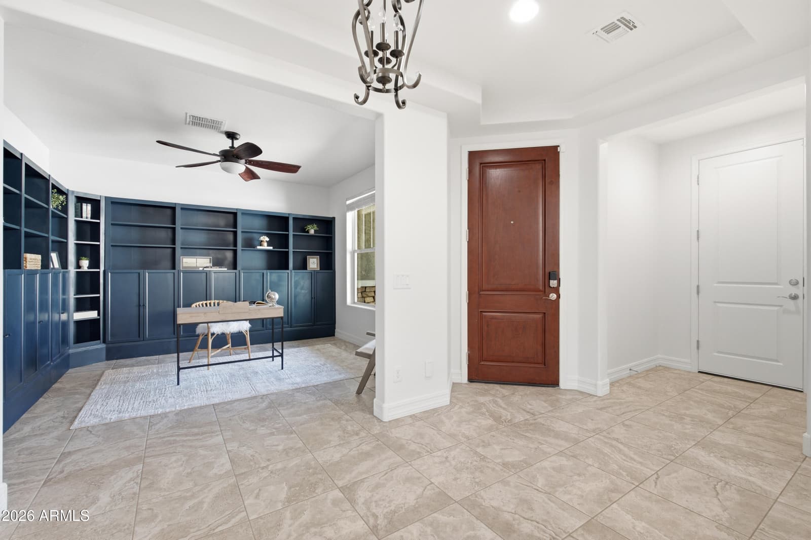3889 E Chestnut Lane, Gilbert, AZ 85298 — photo 13 of 130