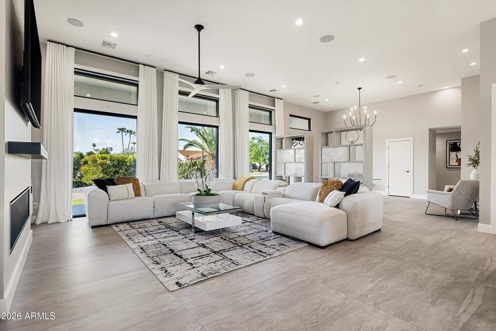 6111 E Hearn Road, Scottsdale, AZ 85254 — photo 3 of 40