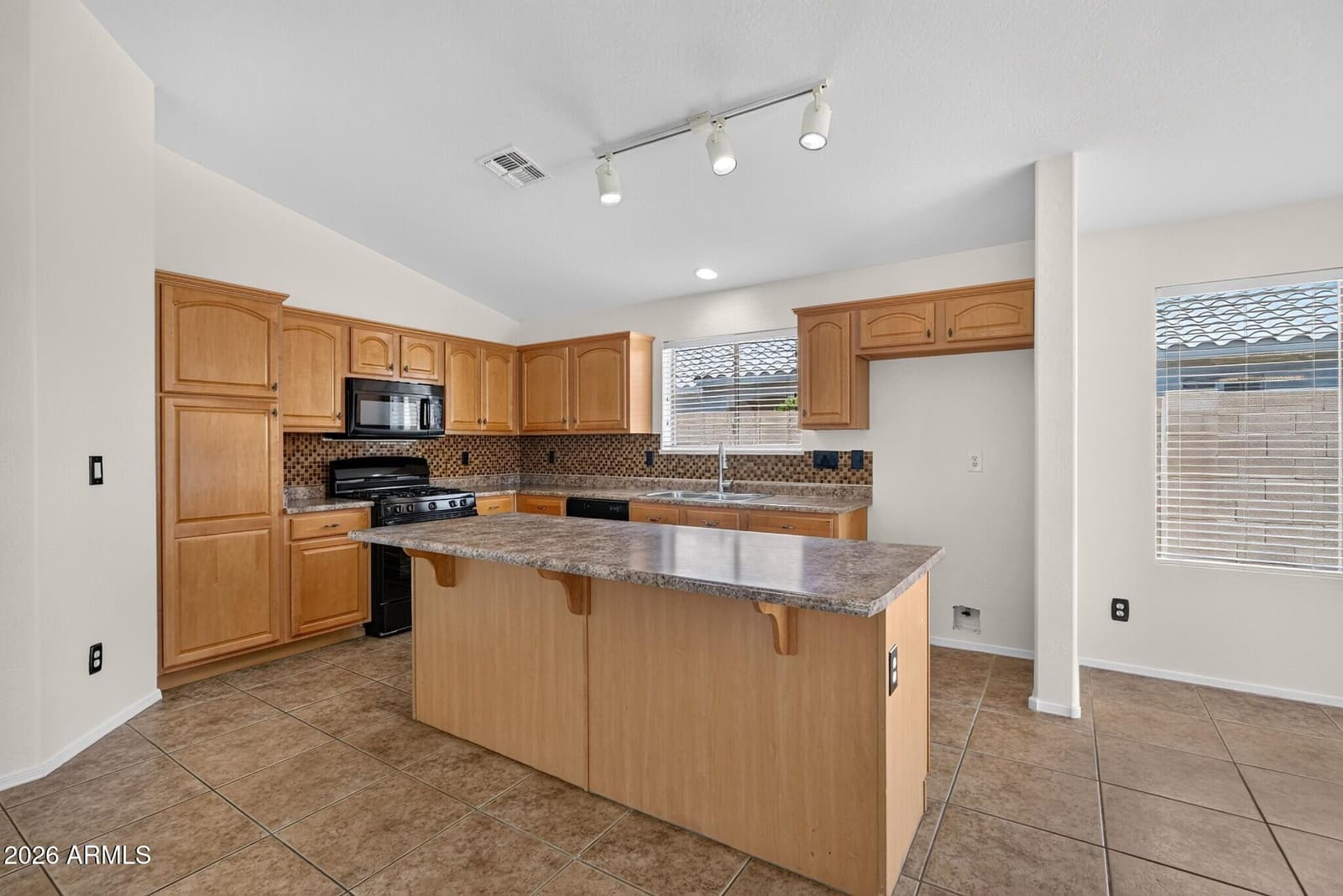 2877 E Crescent Way, Gilbert, AZ 85298 — photo 5 of 51