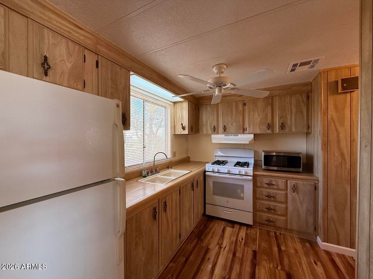 3611 N Kansas Avenue, Florence, AZ 85132 — photo 7 of 23
