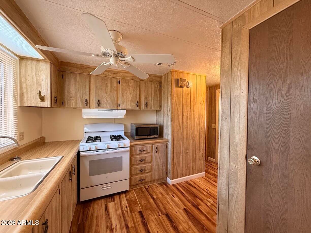 3611 N Kansas Avenue, Florence, AZ 85132 — photo 8 of 23