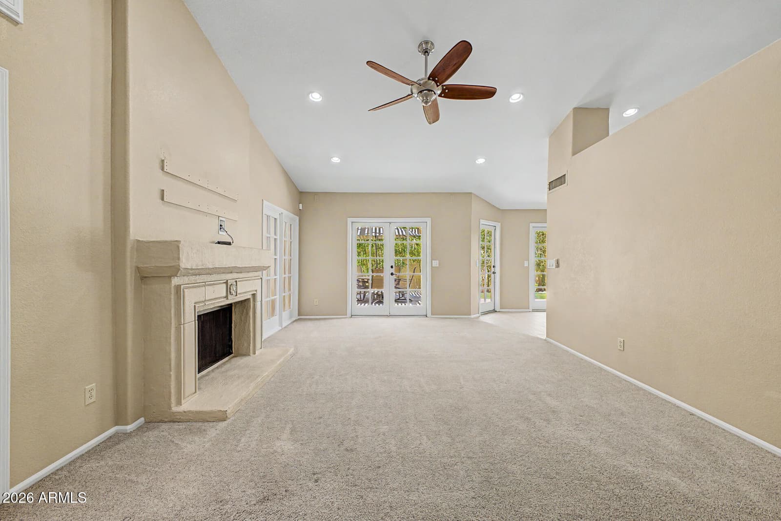 284 W Vera Lane, Tempe, AZ 85284 — photo 7 of 46