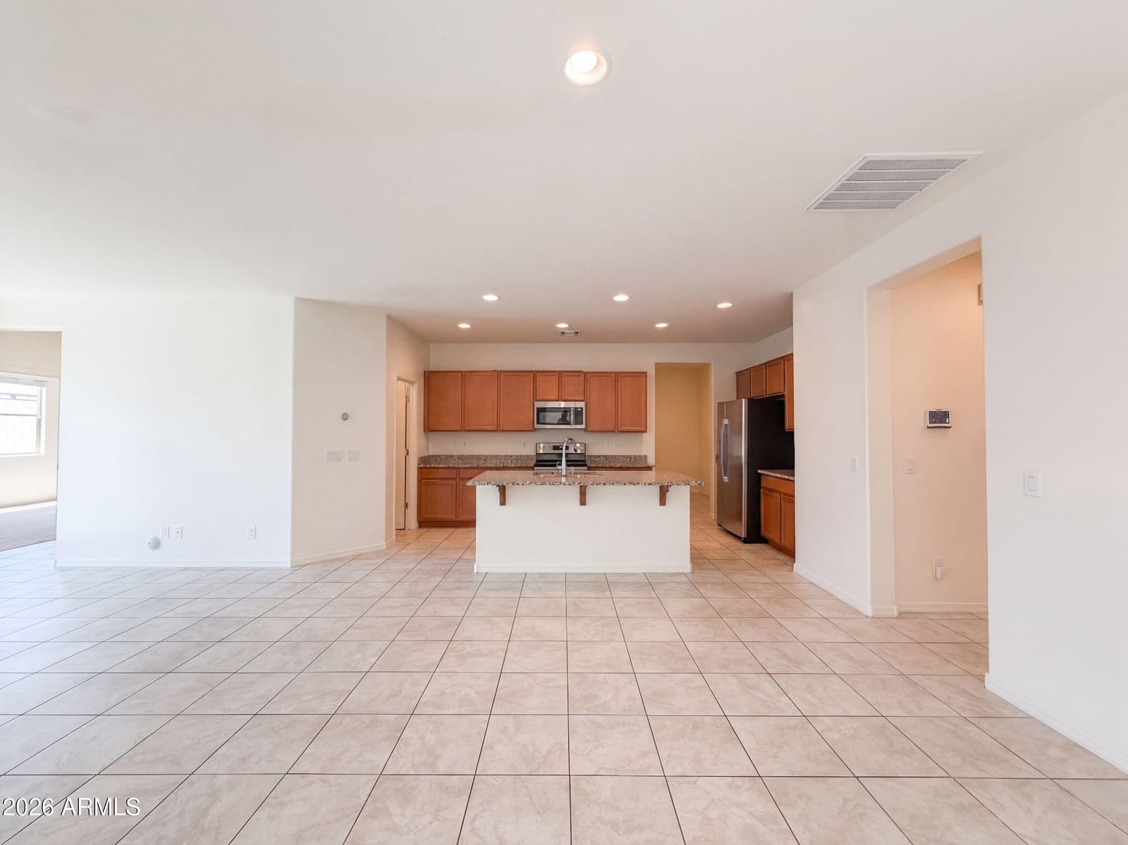 3325 W Dunbar Drive, Phoenix, AZ 85041 — photo 8 of 33