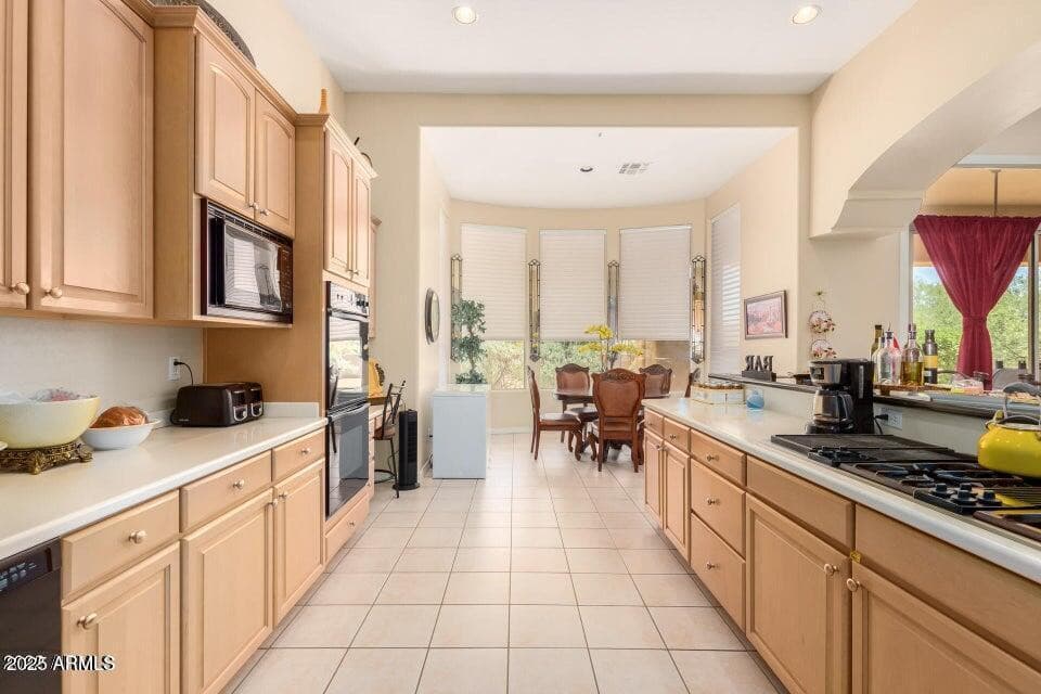 8115 E Sand Flower Drive, Scottsdale, AZ 85266 — photo 11 of 41