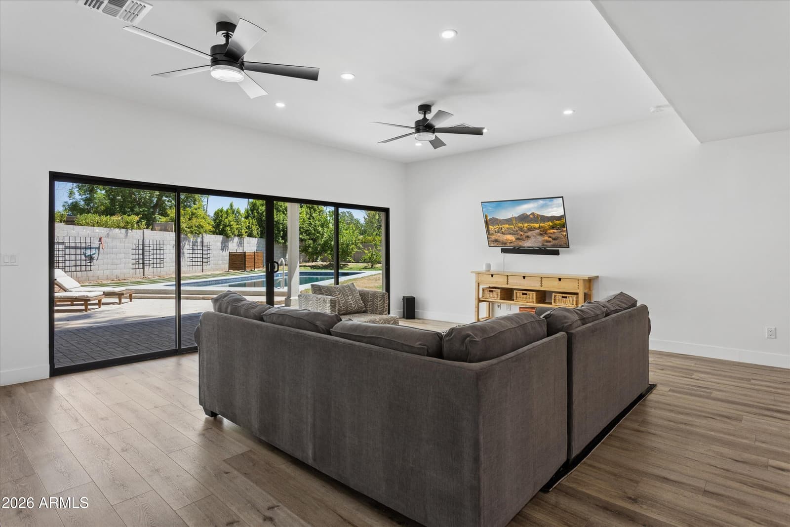 504 W Harmont Drive, Phoenix, AZ 85021 — photo 9 of 55