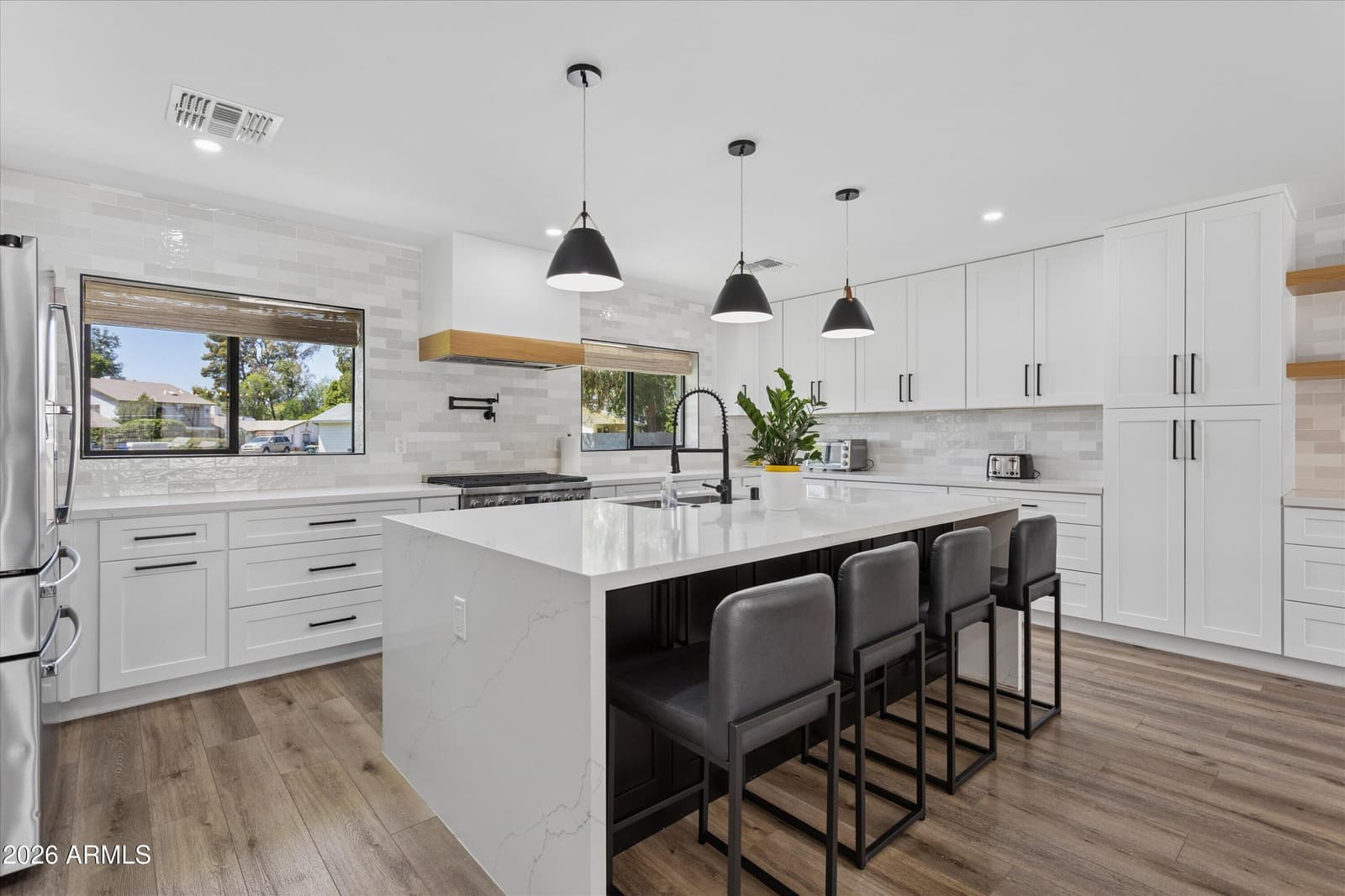 504 W Harmont Drive, Phoenix, AZ 85021 — photo 16 of 55