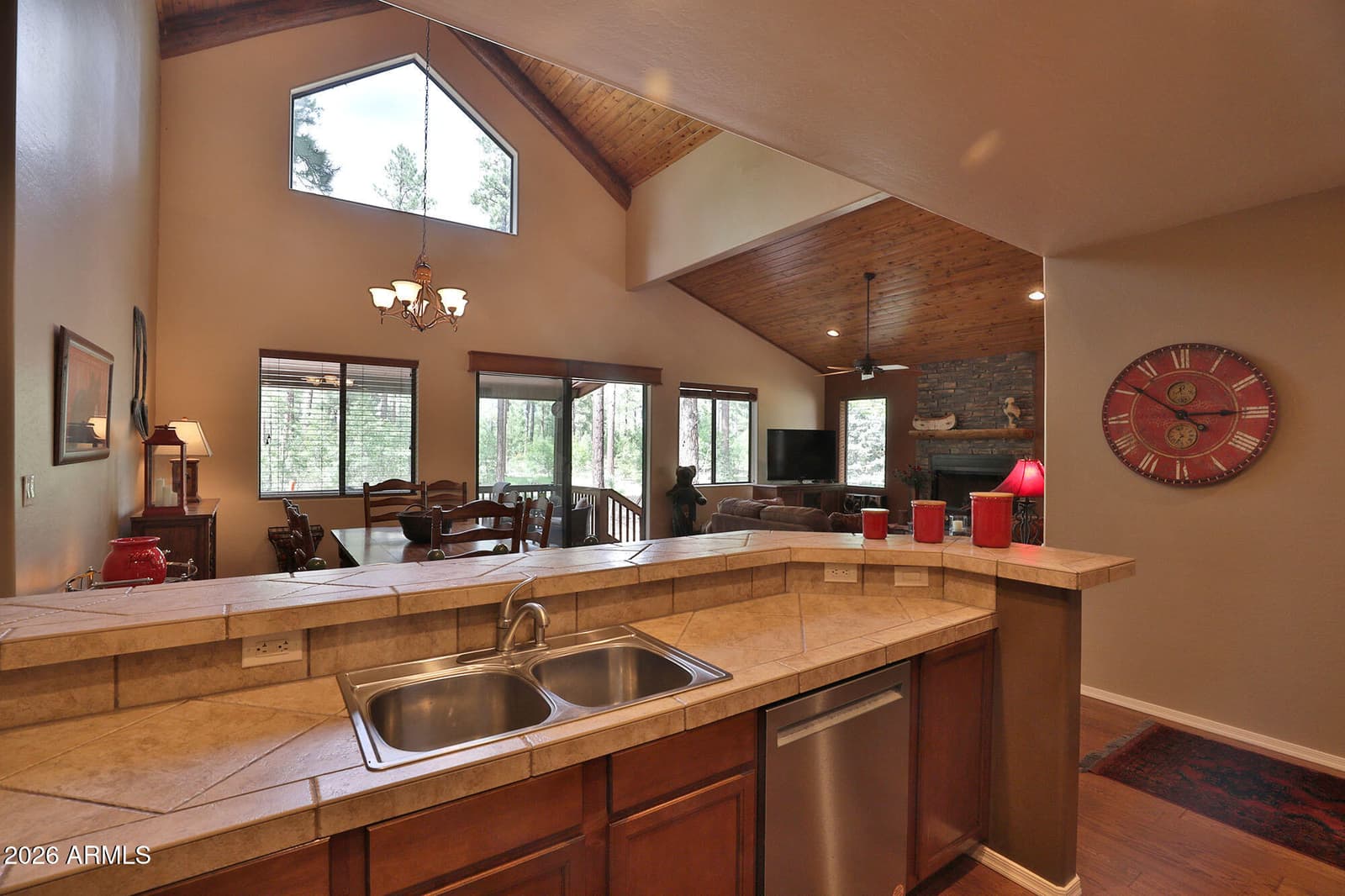 4032 Stone Pine Drive, Pinetop, AZ 85935 — photo 9 of 23