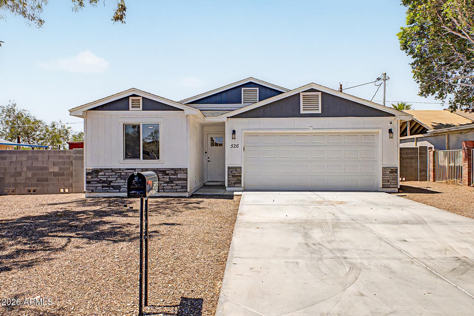 526 S Crismon Road, Mesa, AZ 85208 — photo 2 of 27