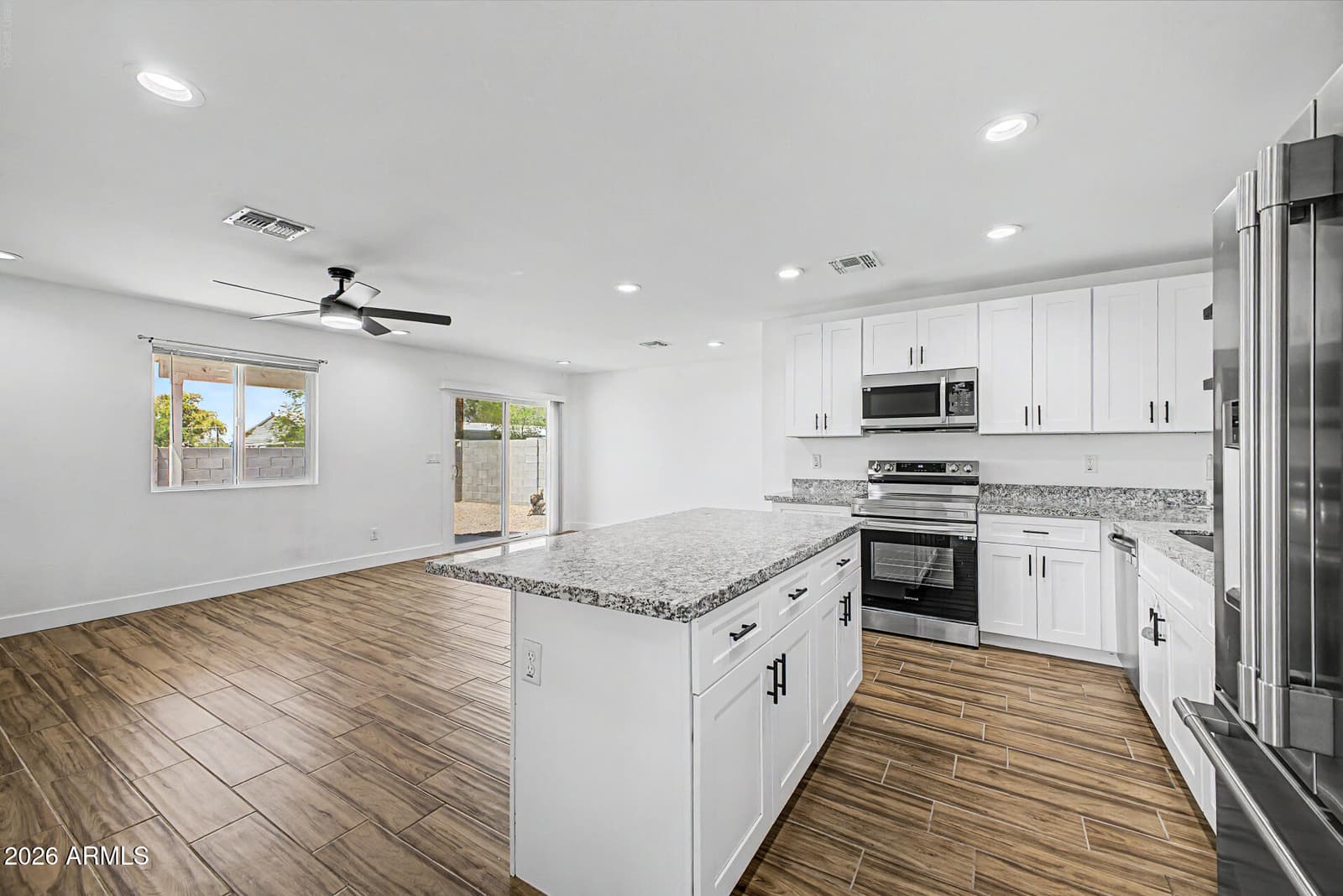 526 S Crismon Road, Mesa, AZ 85208 — photo 9 of 27