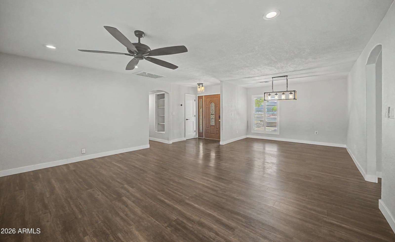 8018 W Acoma Drive, Peoria, AZ 85381 — photo 5 of 40