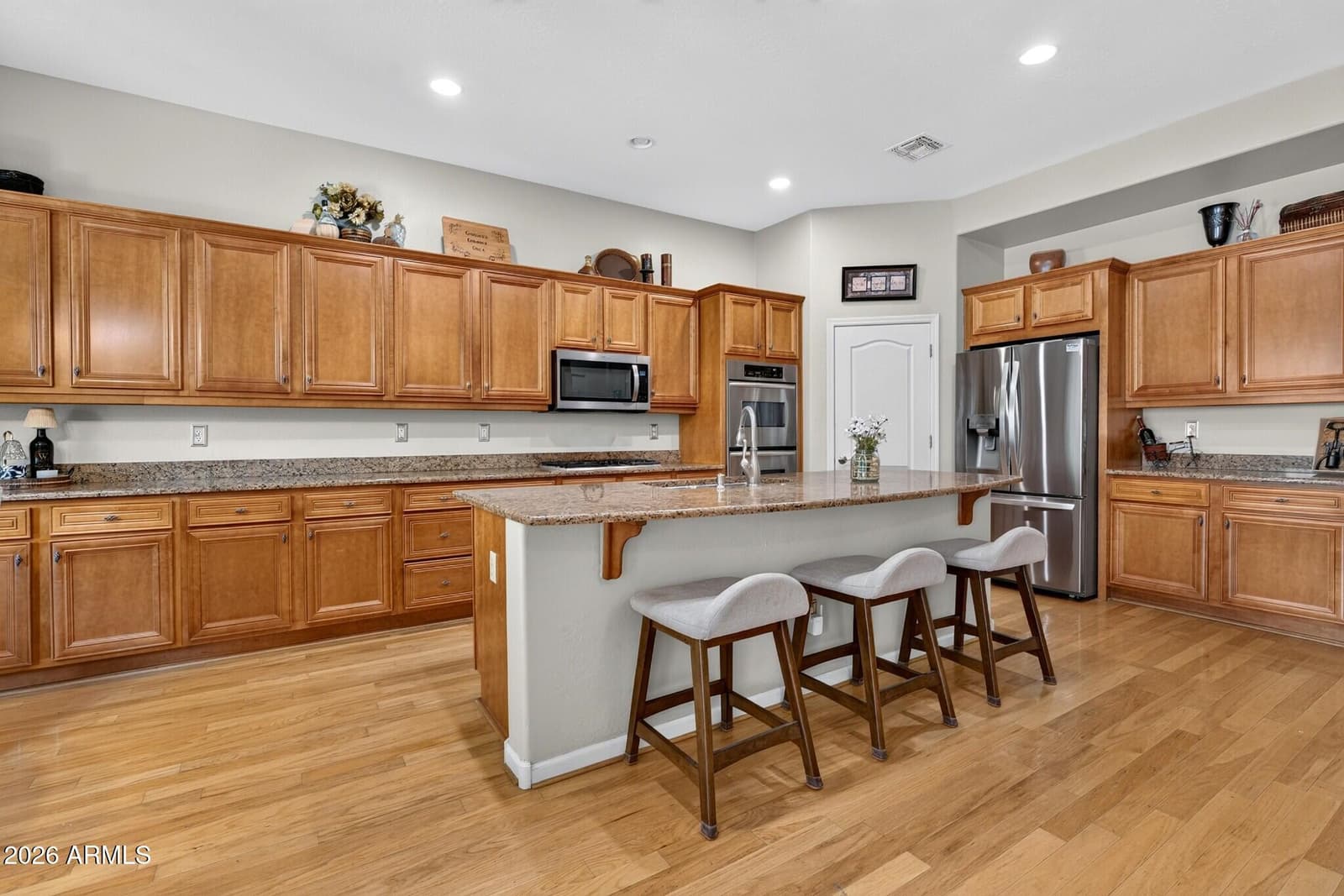 6901 W Peak View Road, Peoria, AZ 85383 — photo 1 of 35