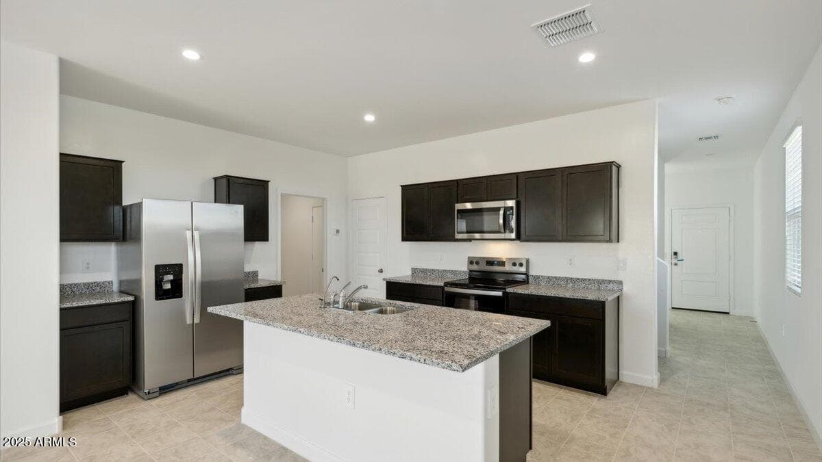 2740 W Sonrisa Avenue, Apache Junction, AZ 85120 — photo 5 of 41