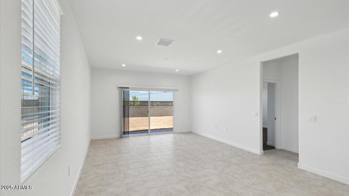 2740 W Sonrisa Avenue, Apache Junction, AZ 85120 — photo 8 of 41