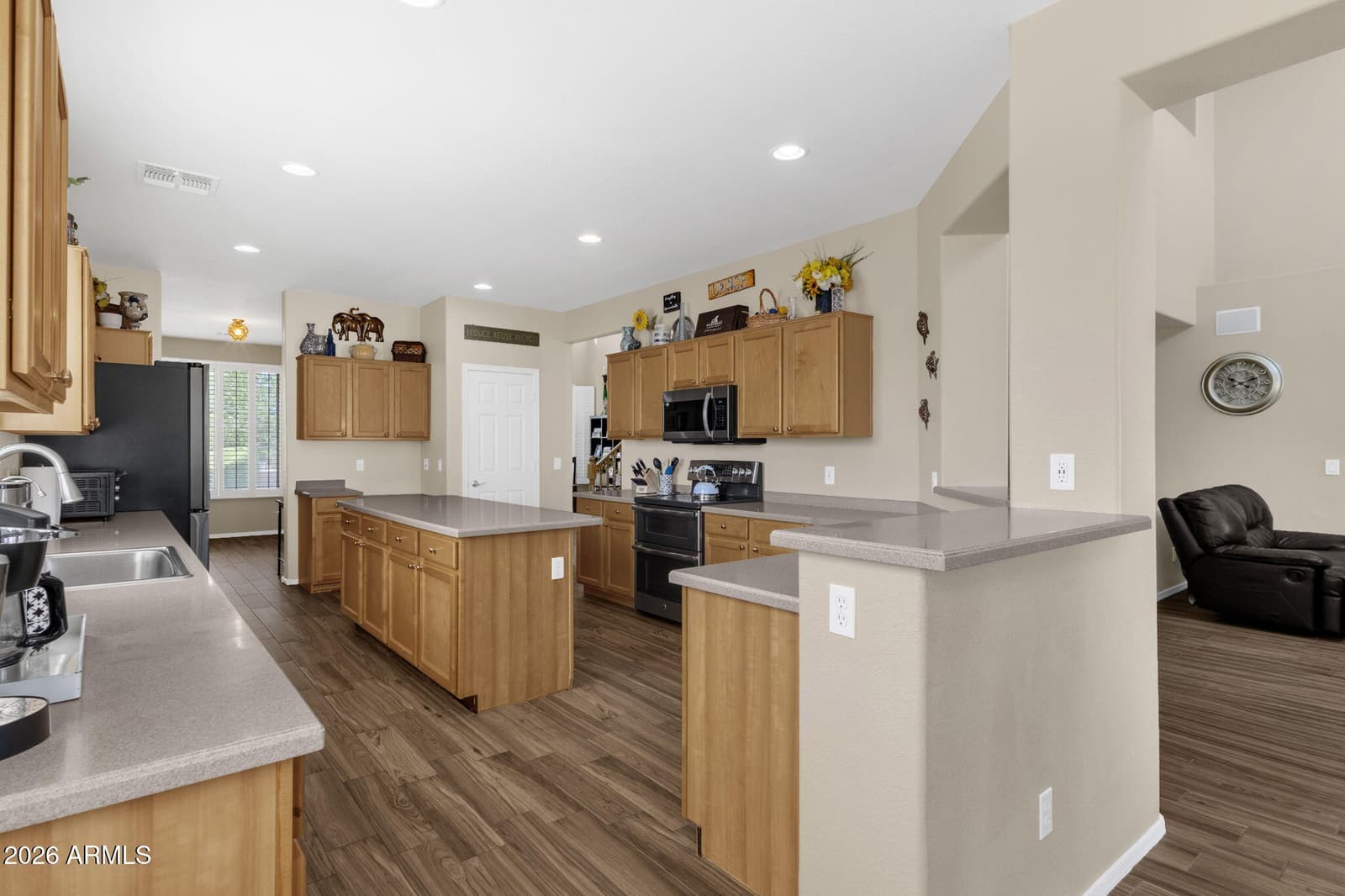 9318 W Alex Avenue, Peoria, AZ 85382 — photo 15 of 52