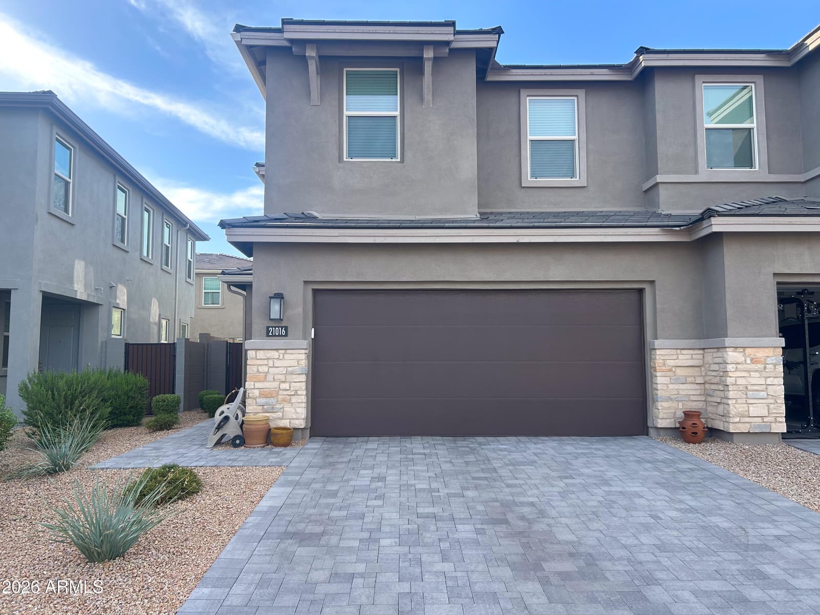 21016 N 58th Way, Phoenix, AZ 85054 — photo 1 of 25