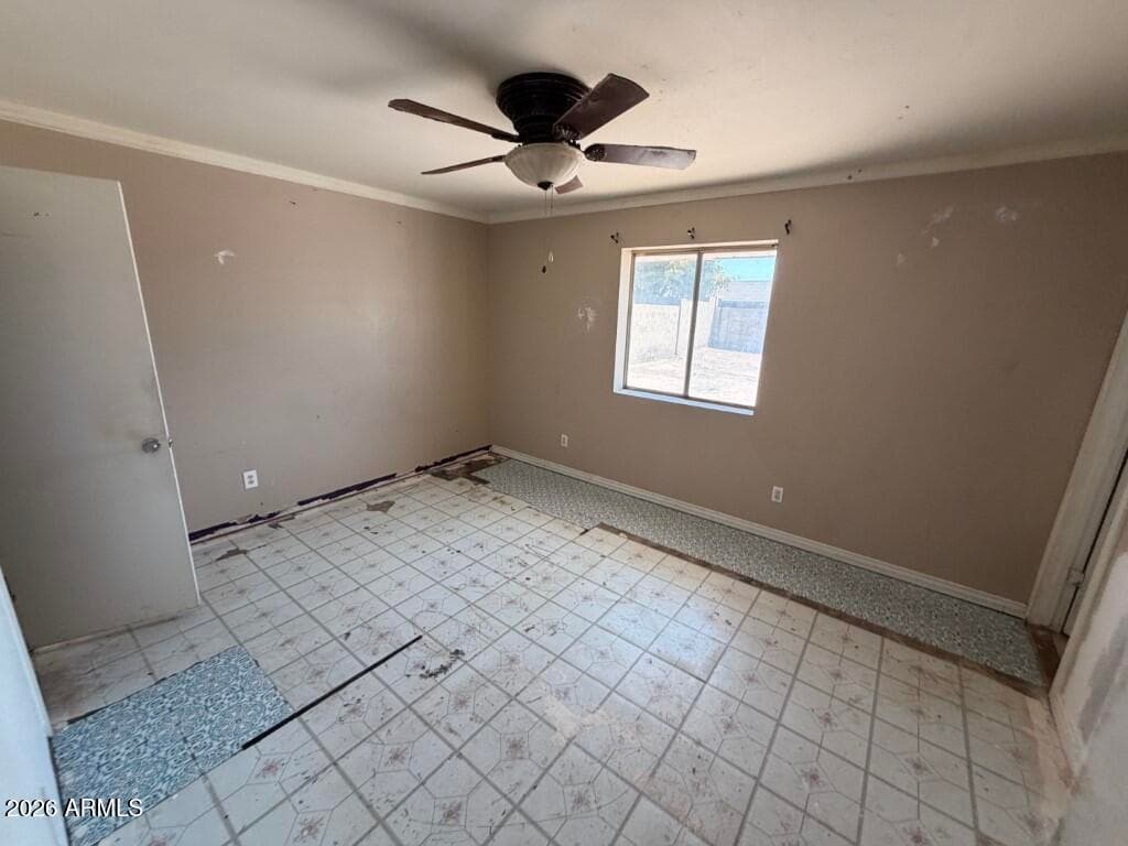 581 W 21st Avenue, Apache Junction, AZ 85120 — photo 8 of 12