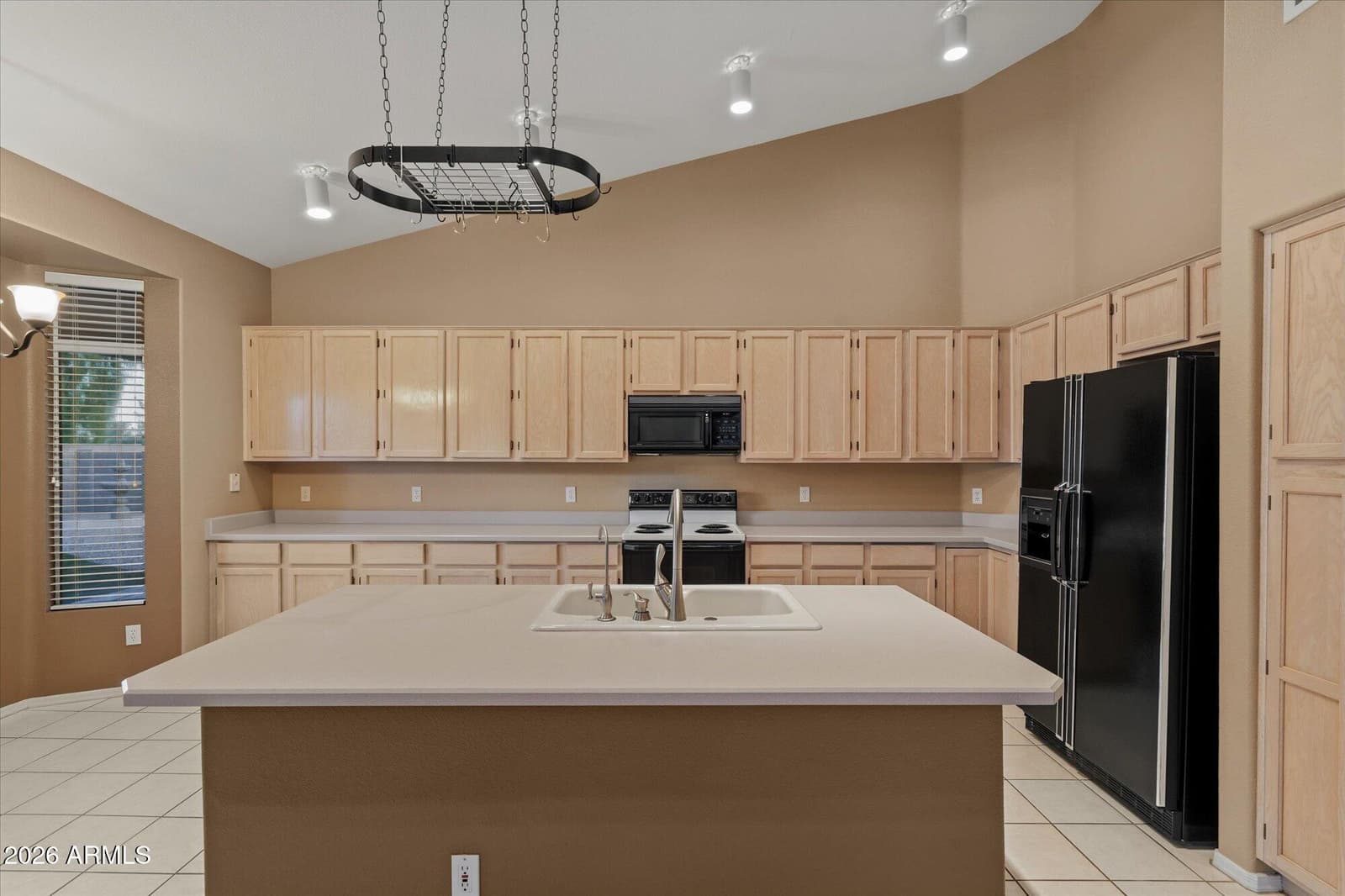22407 N 71st Lane, Glendale, AZ 85310 — photo 12 of 34