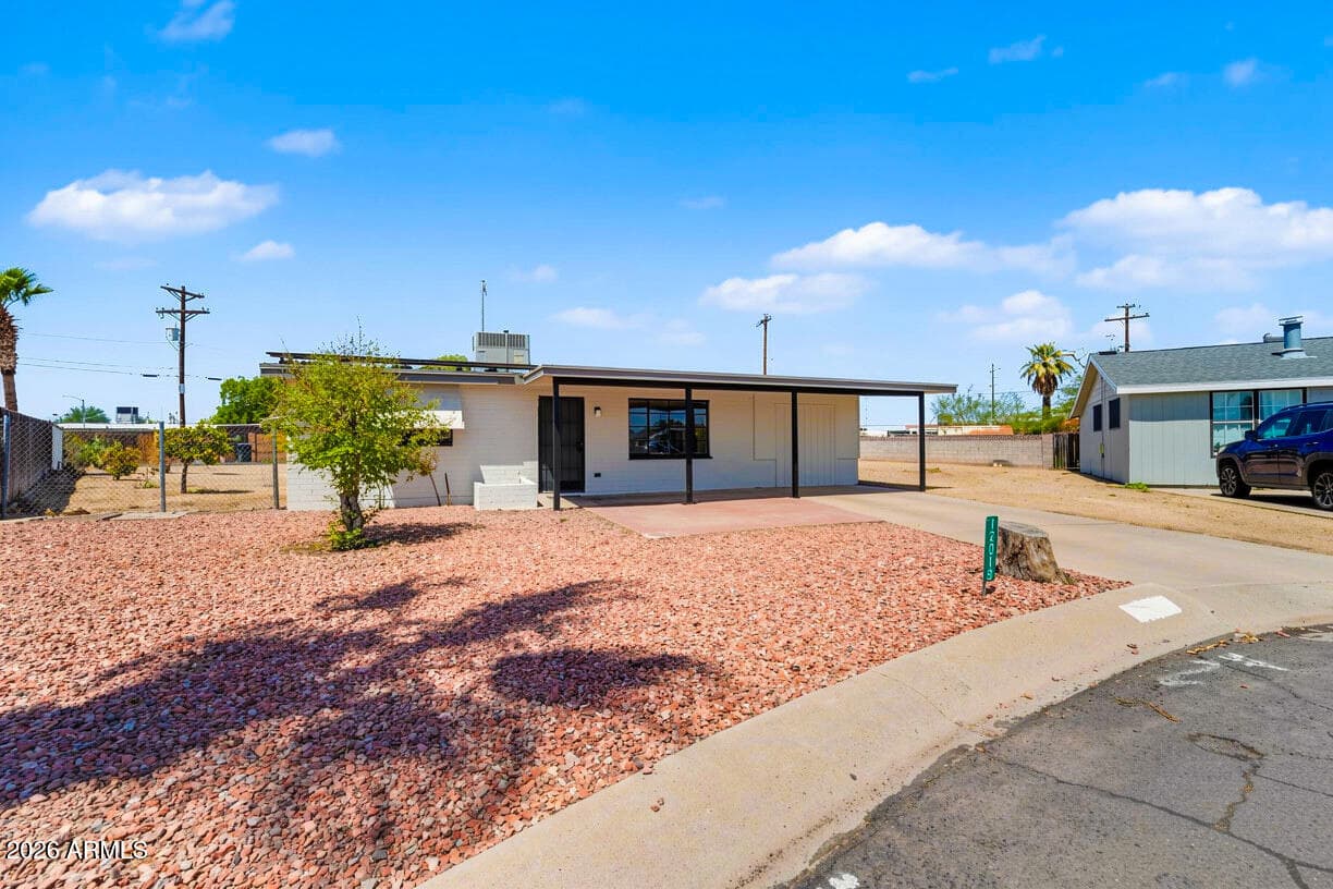 12018 N 113th Drive, Youngtown, AZ 85363 — photo 3 of 37