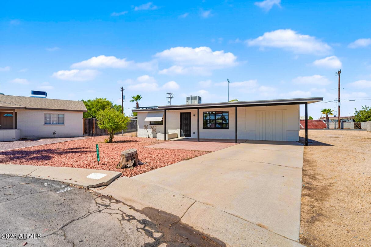 12018 N 113th Drive, Youngtown, AZ 85363 — photo 4 of 37