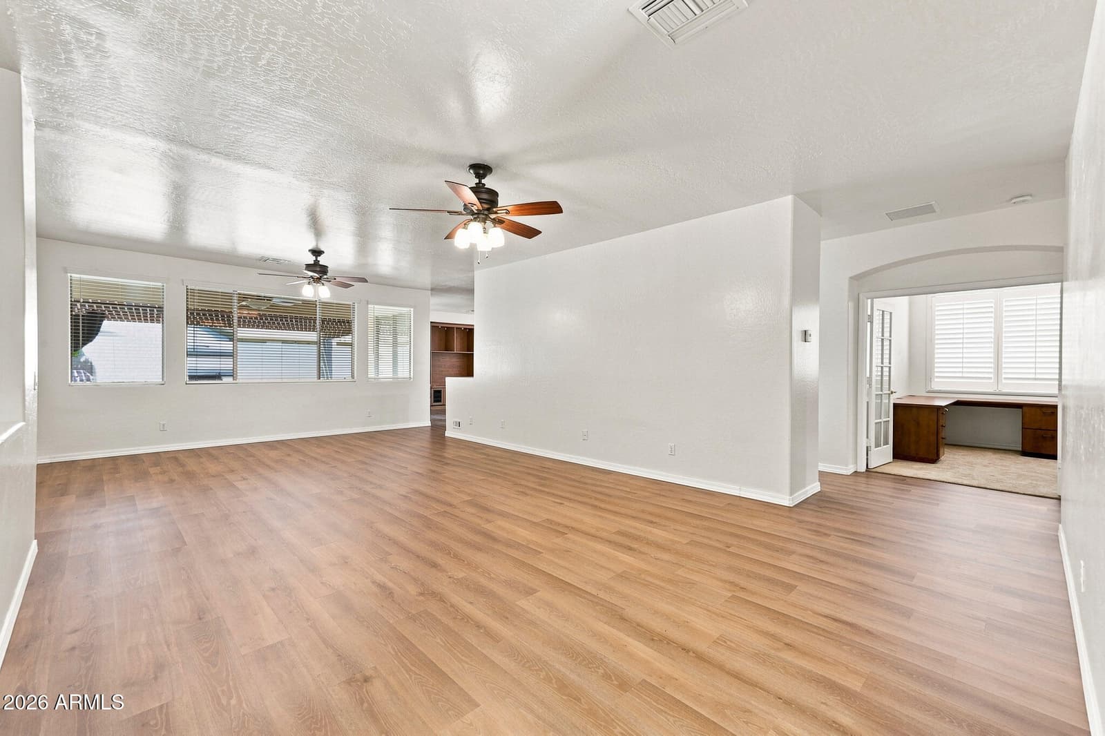 14430 W Monterey Way, Goodyear, AZ 85395 — photo 5 of 37