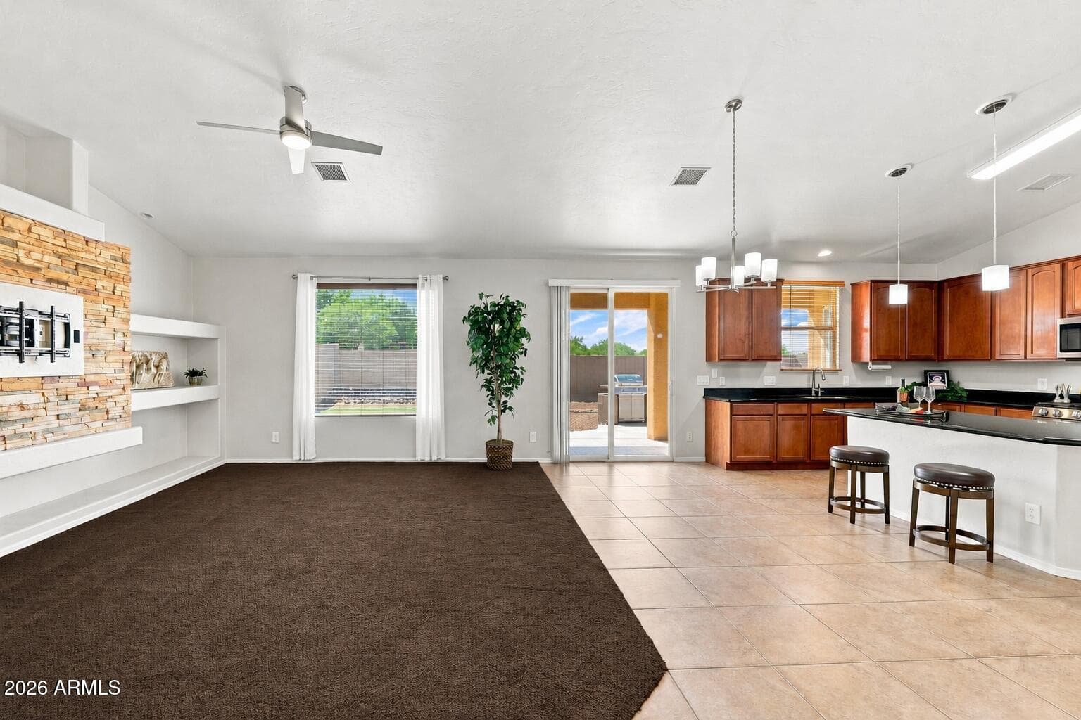 1874 Oak Winds Drive, Sierra Vista, AZ 85635 — photo 10 of 42