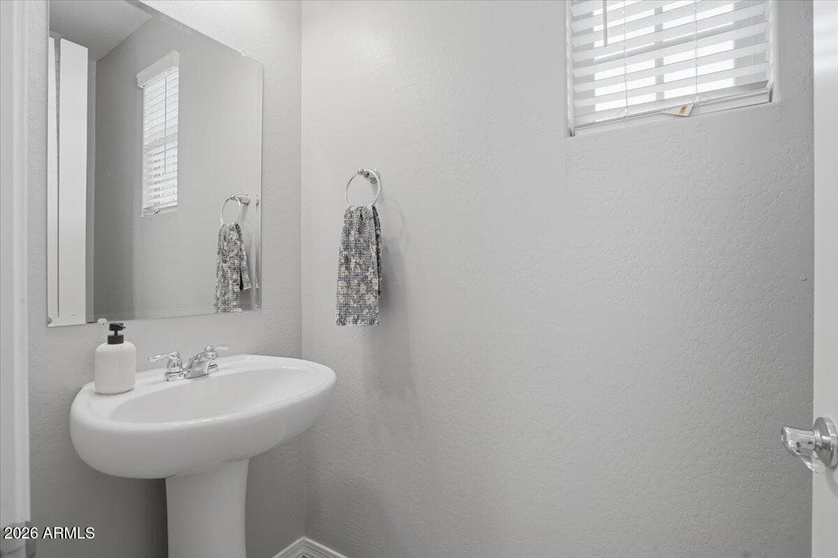 4141 E Jones Street, Gilbert, AZ 85295 — photo 16 of 32