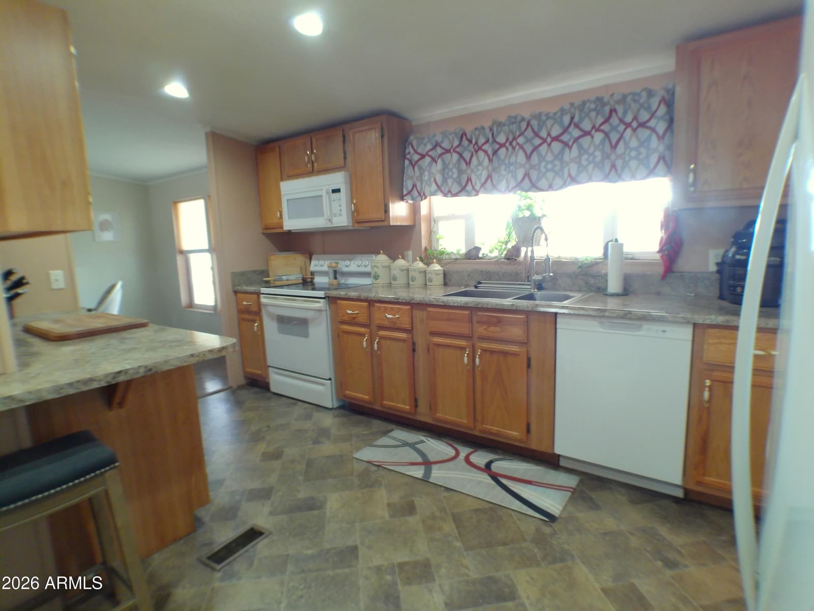 363 W Morris Drive, Queen Valley, AZ 85118 — photo 5 of 28