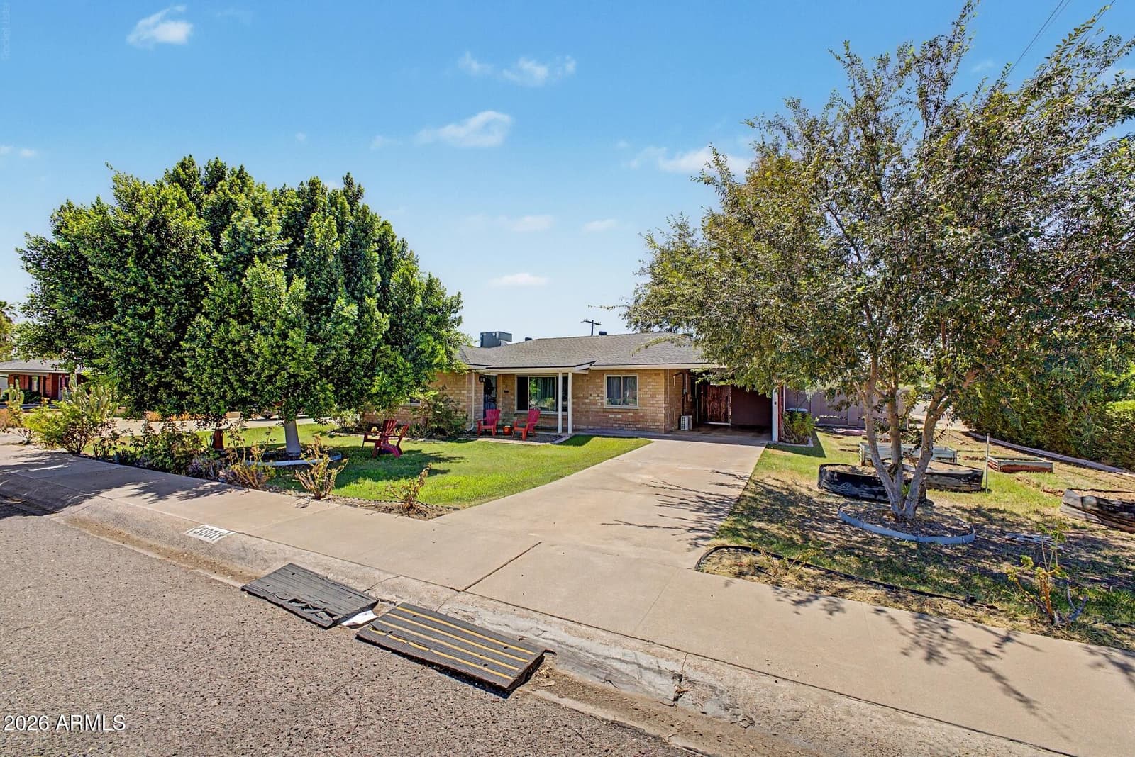 3801 E Amelia Avenue, Phoenix, AZ 85018 — photo 3 of 30