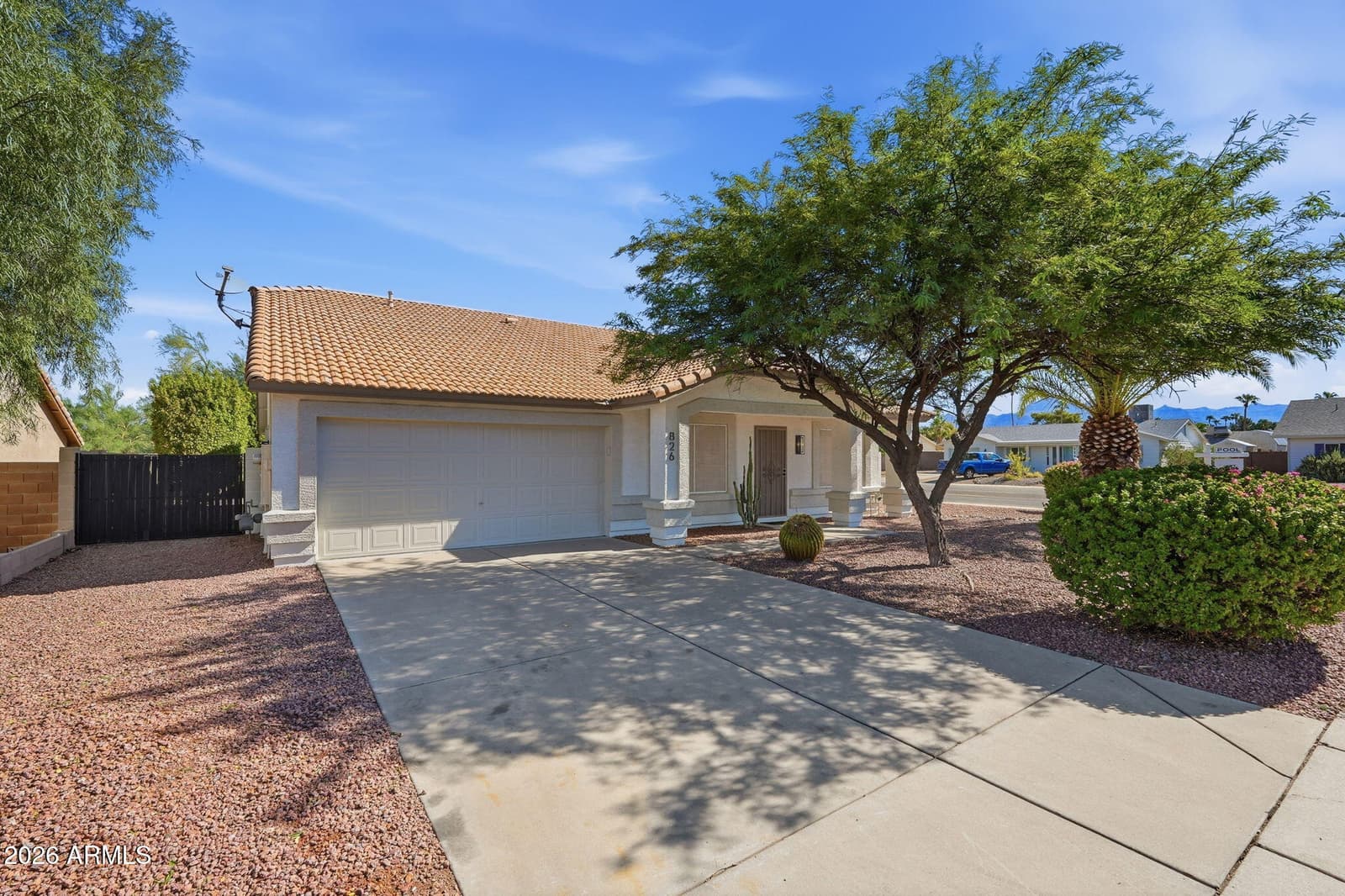 826 W 14th Avenue, Apache Junction, AZ 85120 — photo 2 of 46