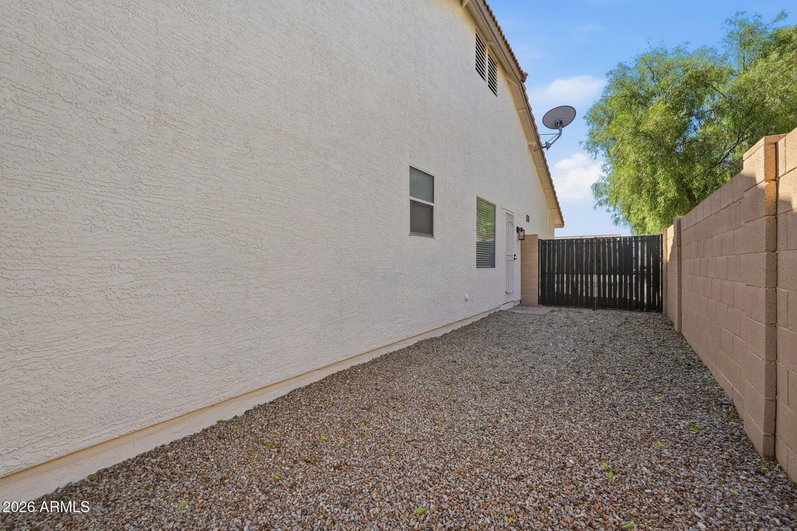 826 W 14th Avenue, Apache Junction, AZ 85120 — photo 41 of 46