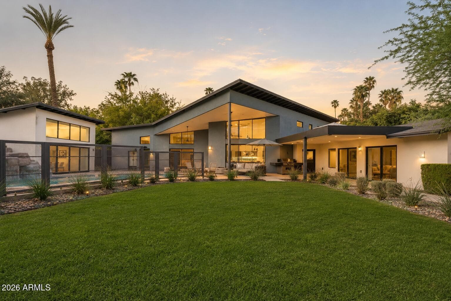 525 W Lamar Road W, Phoenix, AZ 85013 — photo 7 of 57