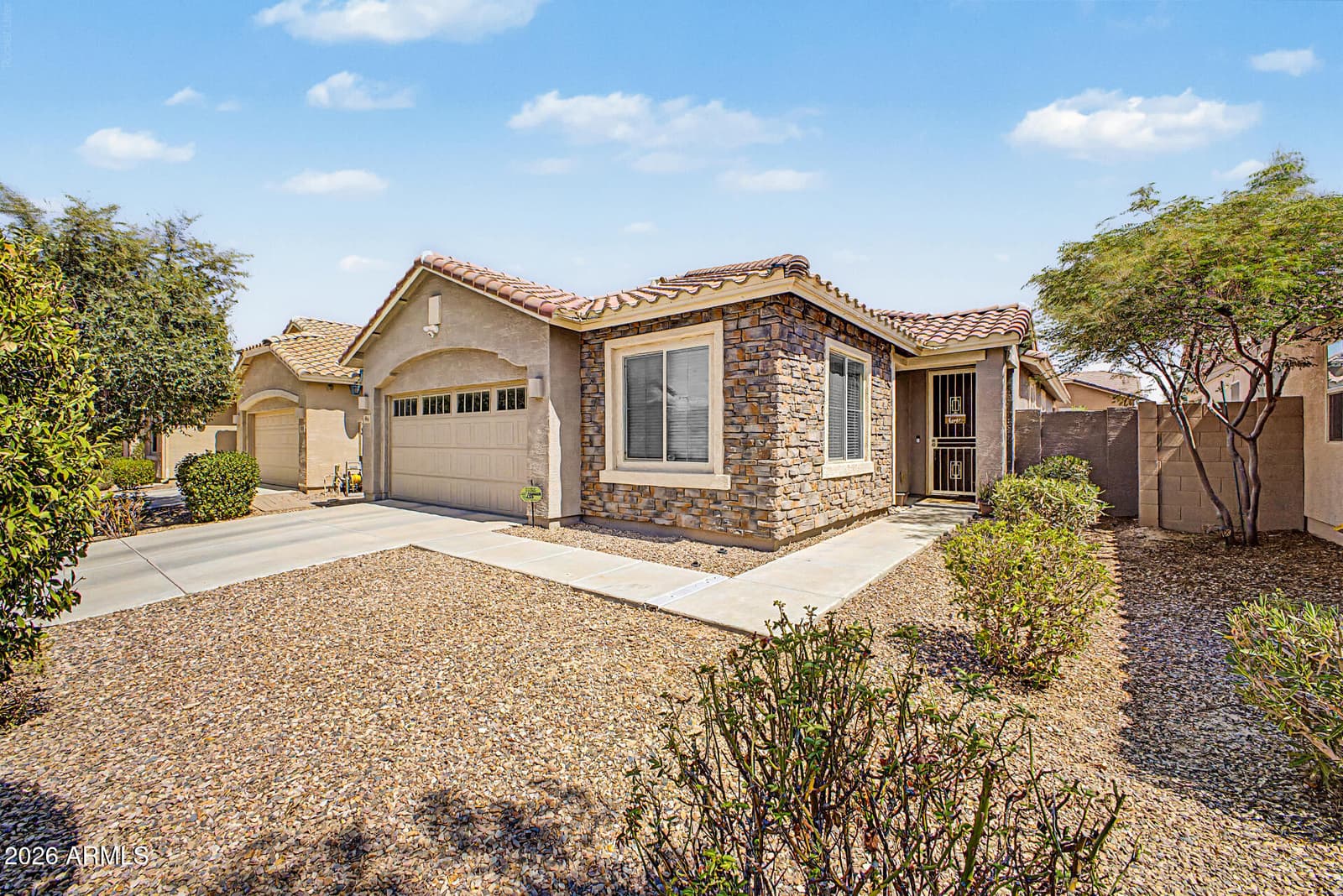 961 W Capulin Trail, San Tan Valley, AZ 85140 — photo 5 of 35