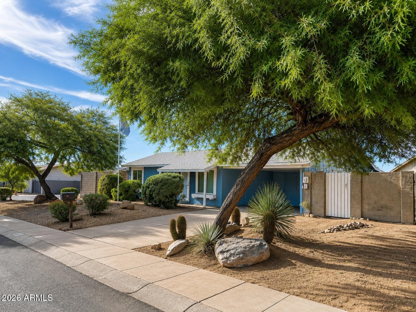 2031 E Vista Drive, Phoenix, AZ 85022 — photo 3 of 35