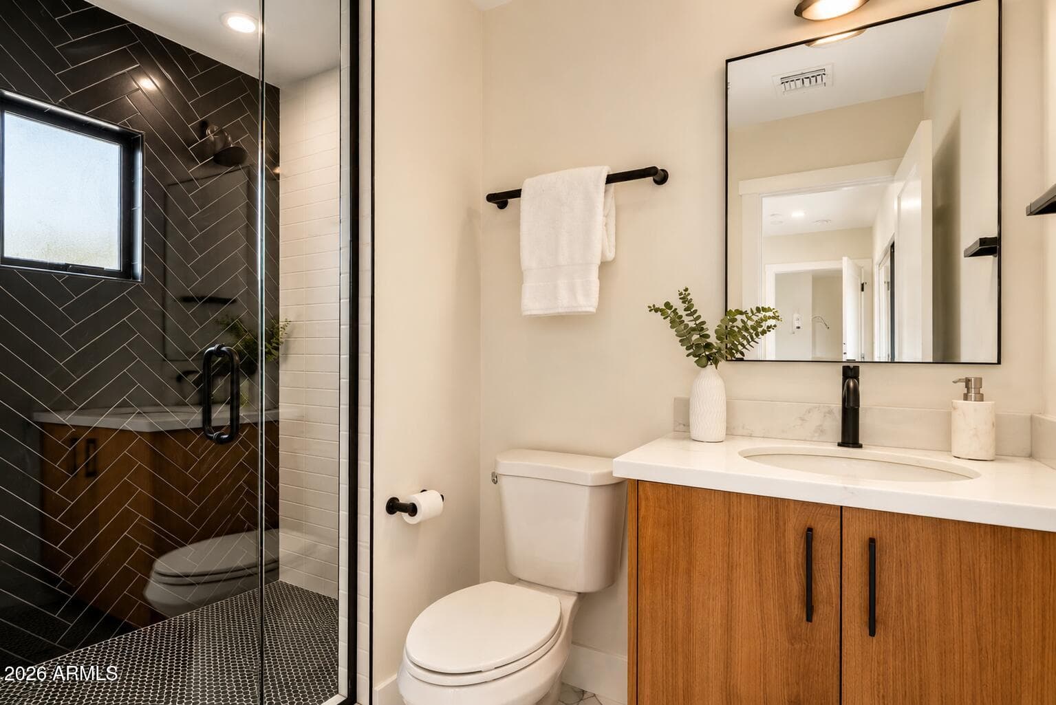 525 W Lamar Road W, Phoenix, AZ 85013 — photo 17 of 57