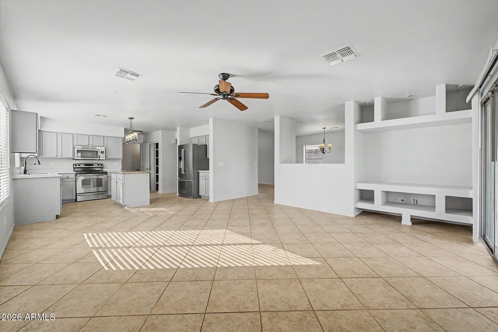 2233 E Soft Wind Drive, Phoenix, AZ 85024 — photo 11 of 31
