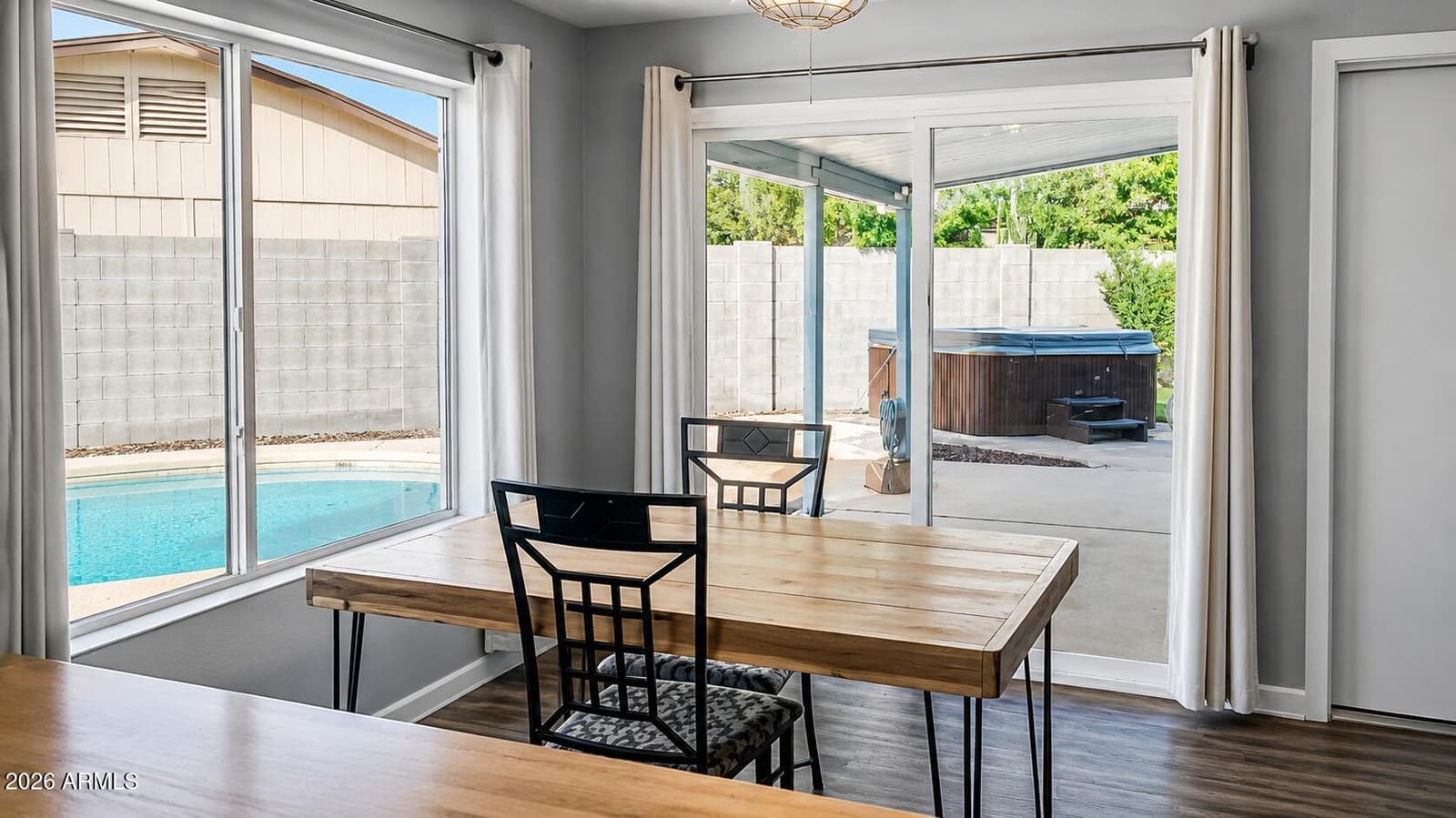 2031 E Vista Drive, Phoenix, AZ 85022 — photo 8 of 35