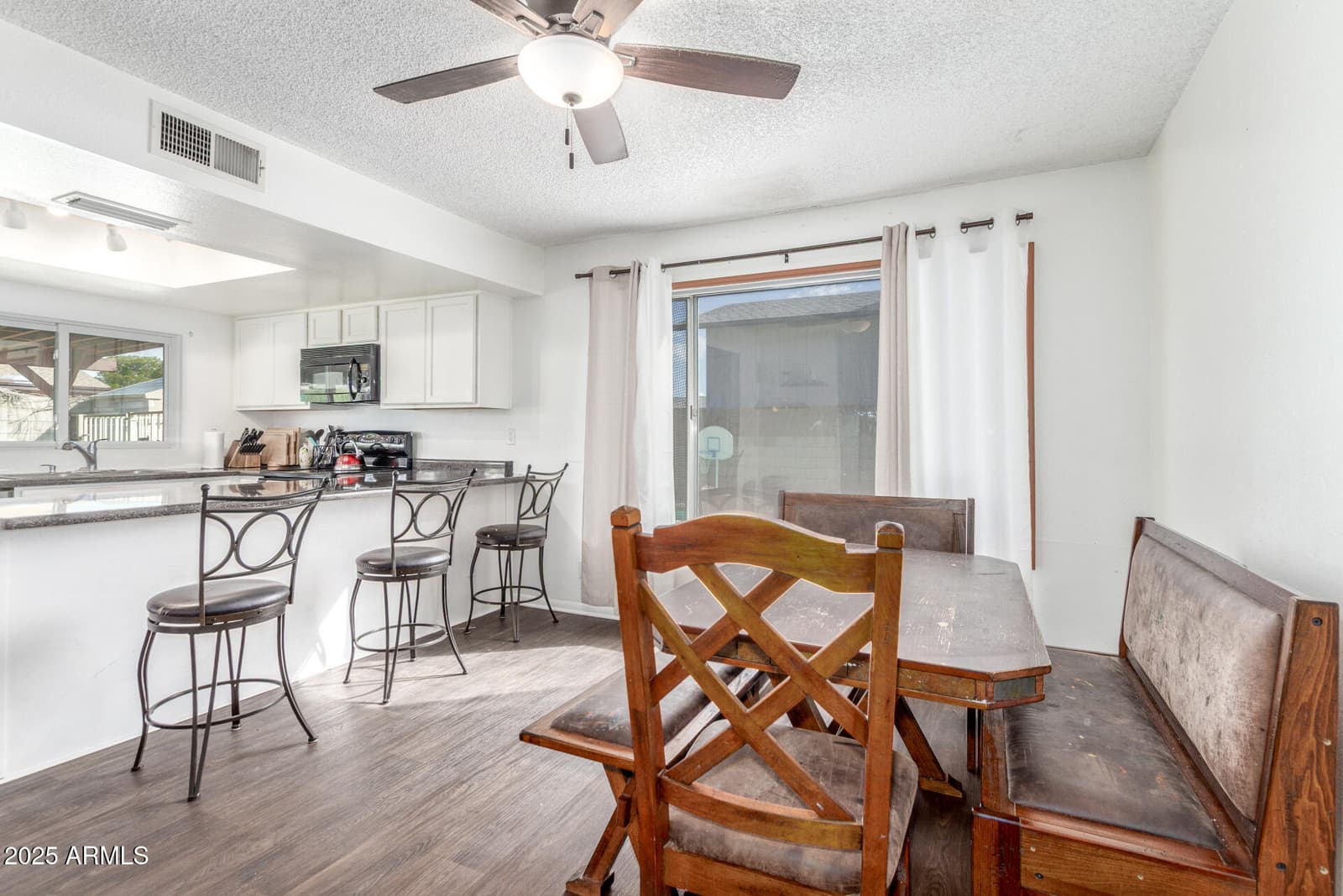 4732 W Davis Road, Glendale, AZ 85306 — photo 10 of 38