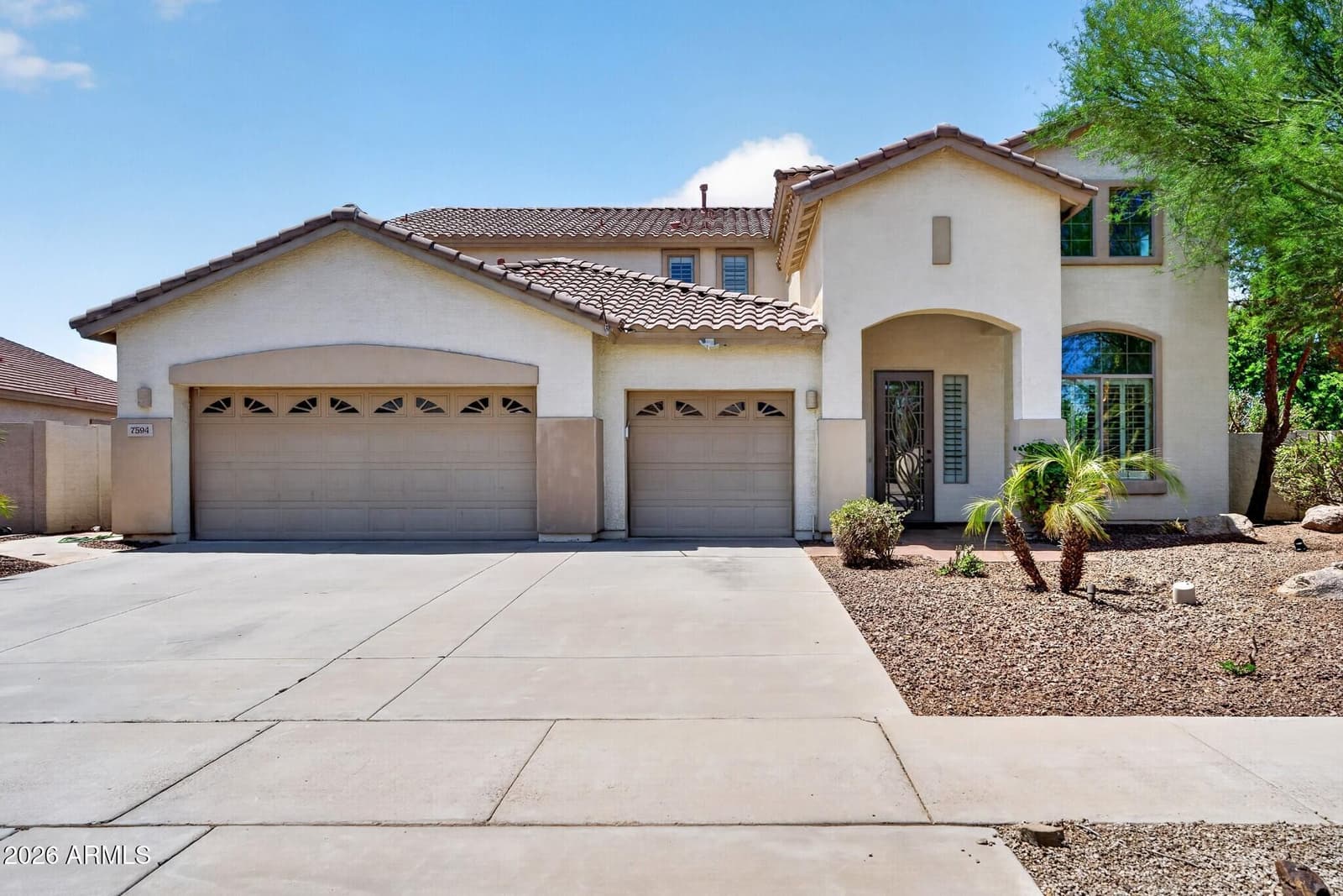 7594 N 88th Avenue, Glendale, AZ 85305 — photo 2 of 59