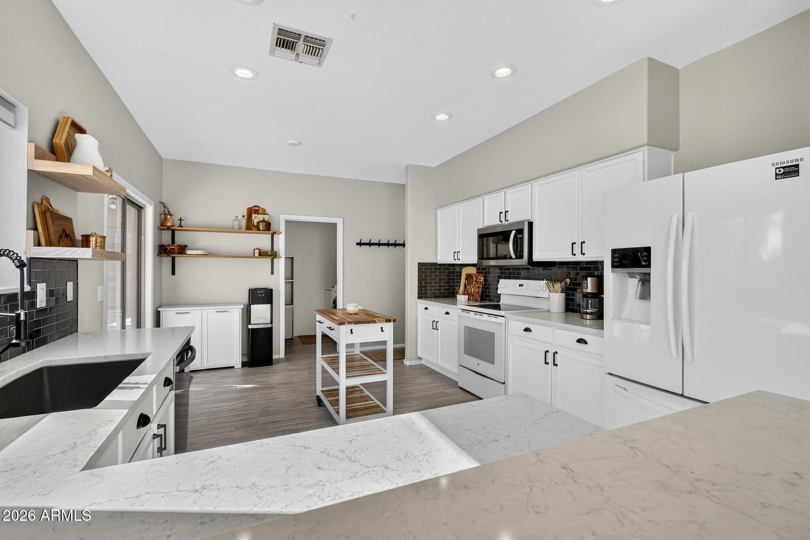 30052 N Desert Willow Boulevard, San Tan Valley, AZ 85143 — photo 15 of 47