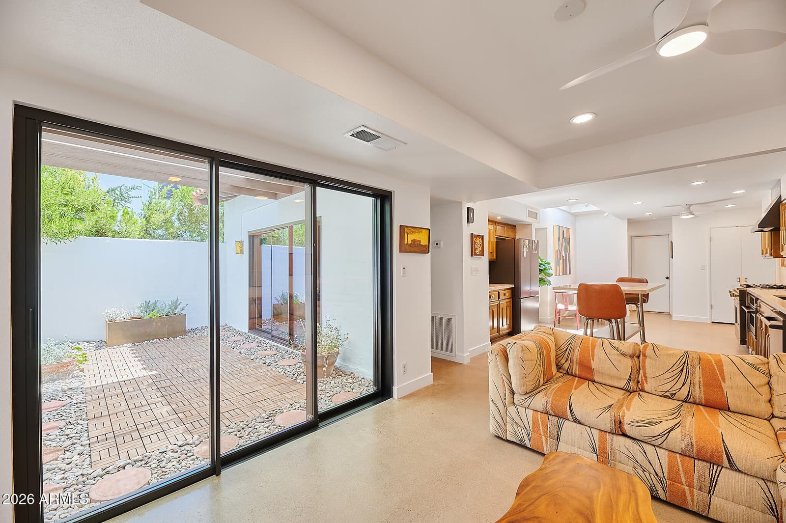 1919 E Medlock Drive, Phoenix, AZ 85016 — photo 10 of 32