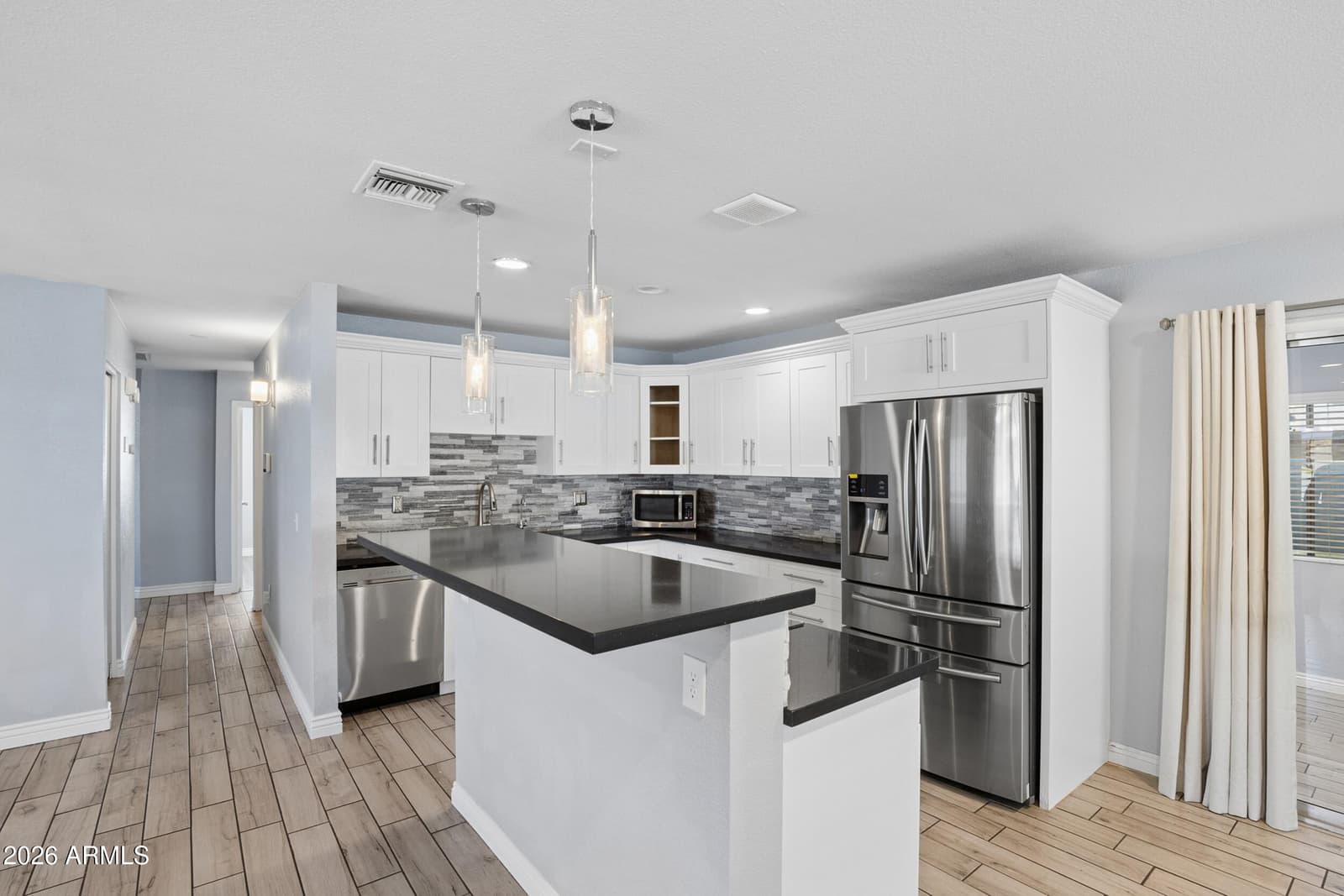1017 E El Caminito Drive, Phoenix, AZ 85020 — photo 14 of 43