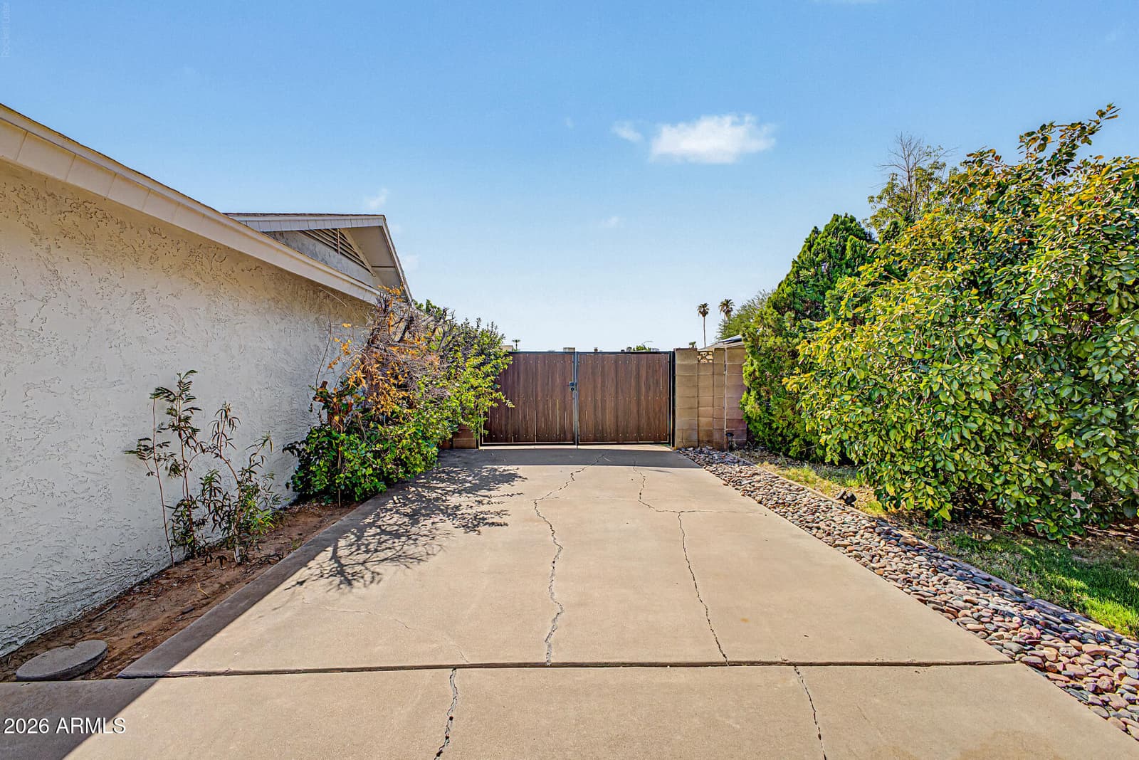 1326 S Spur, Mesa, AZ 85204 — photo 3 of 18