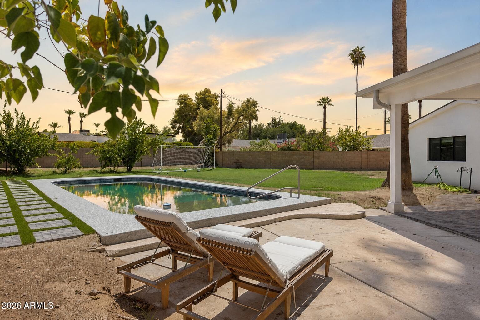 504 W Harmont Drive, Phoenix, AZ 85021 — photo 3 of 55