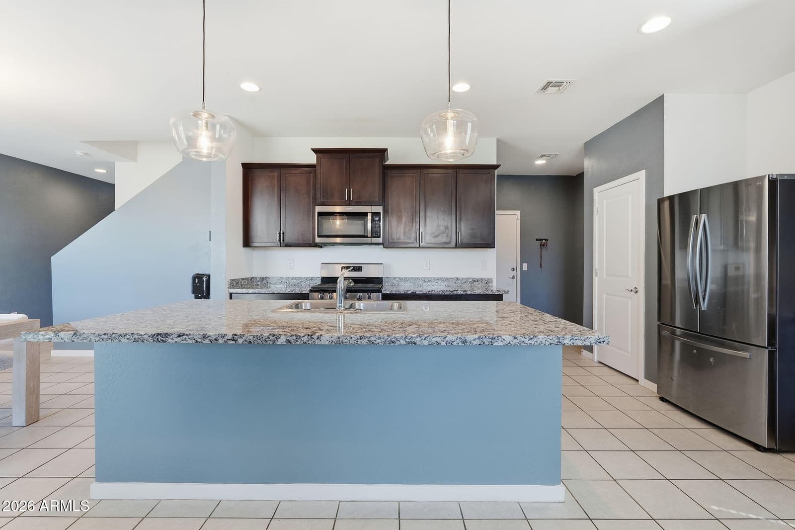 6835 W Getty Drive, Phoenix, AZ 85043 — photo 11 of 50