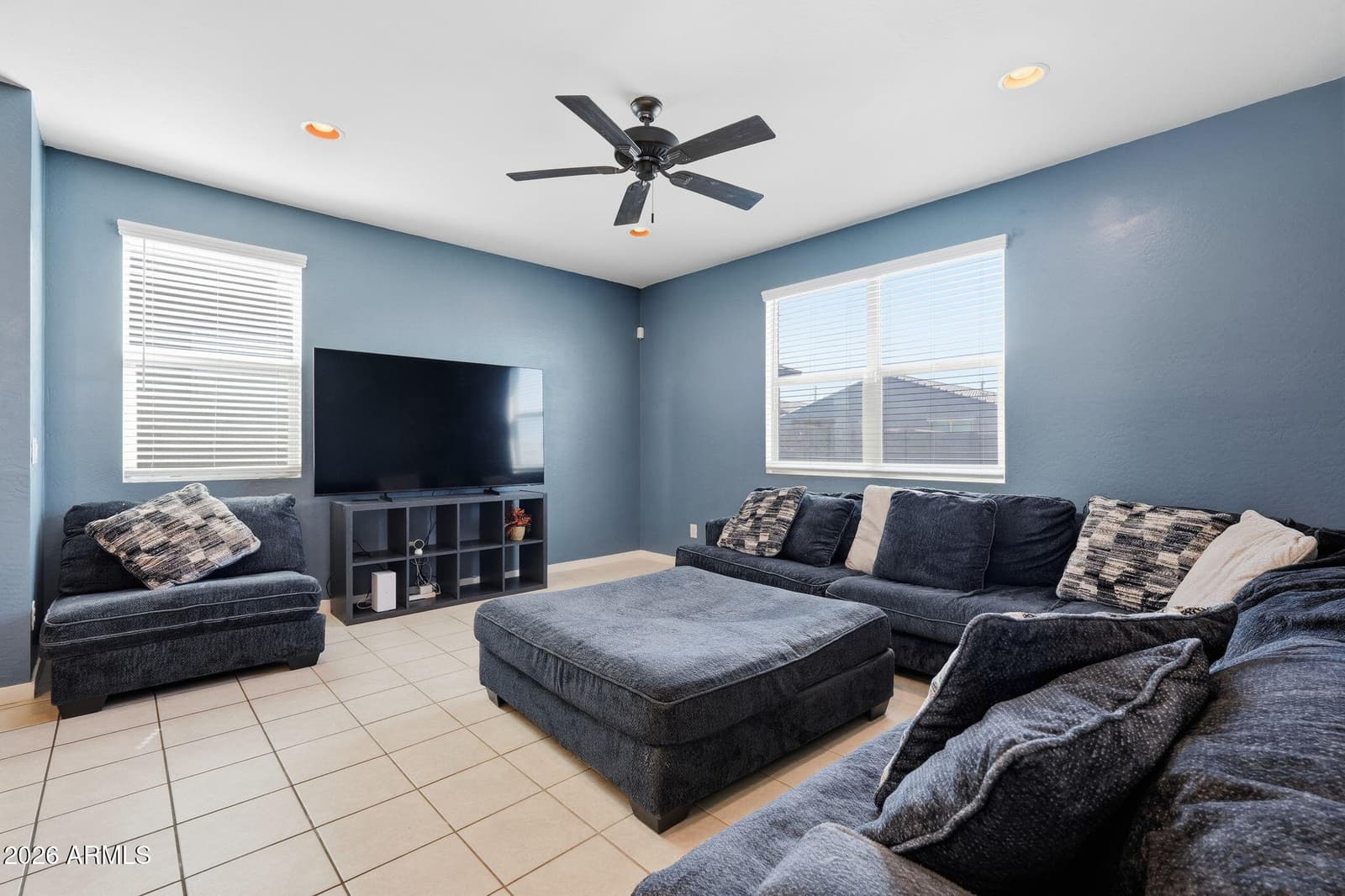 6835 W Getty Drive, Phoenix, AZ 85043 — photo 12 of 50