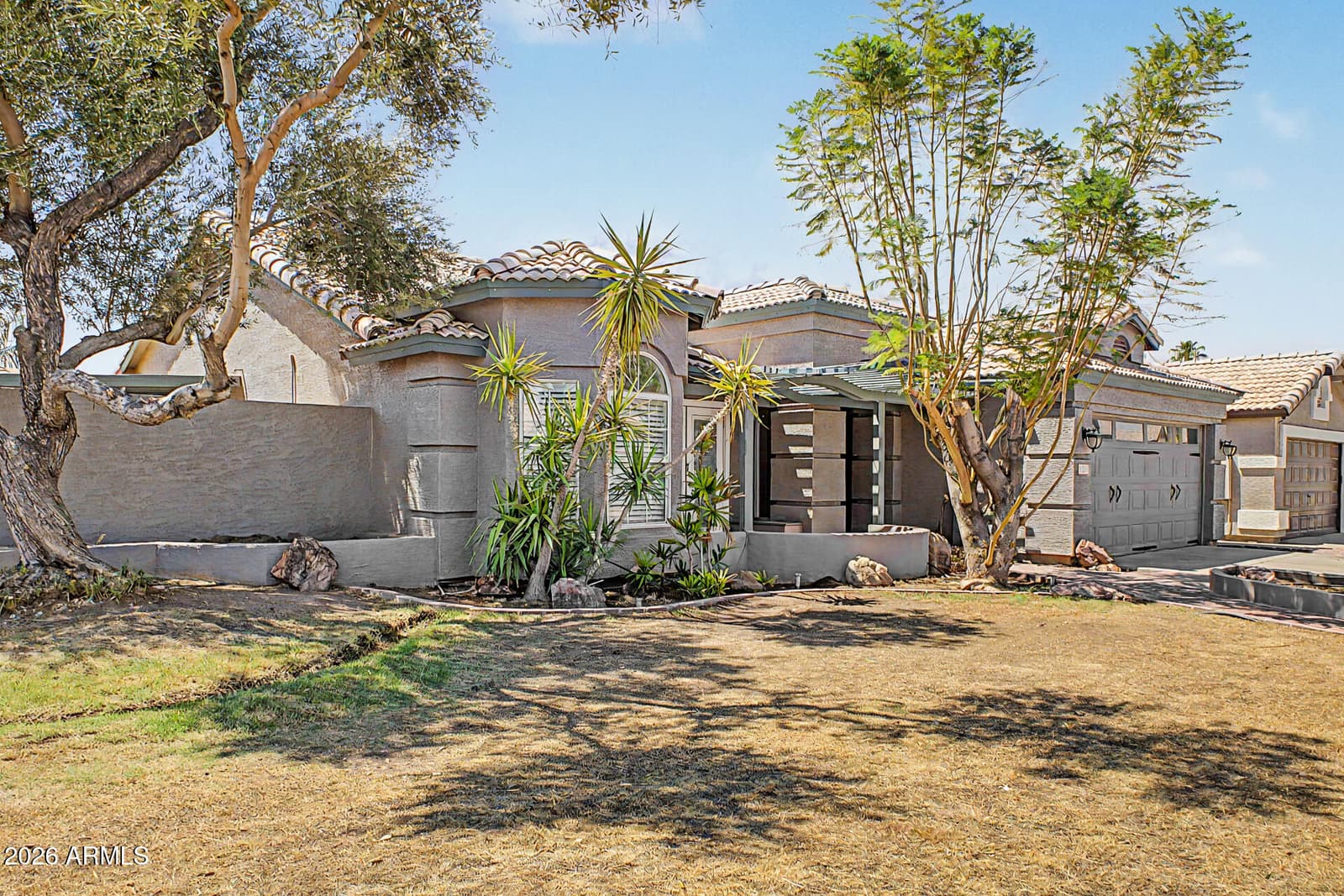 9139 W Paradise Lane, Peoria, AZ 85382 — photo 11 of 29